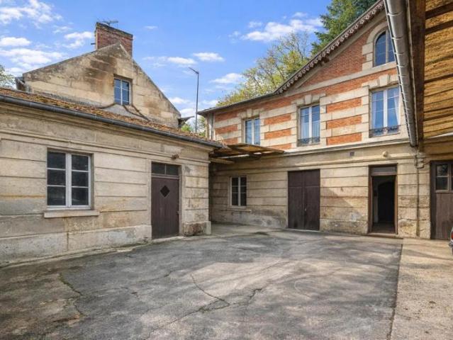Maison 1930 à Pierrefonds avec jardin