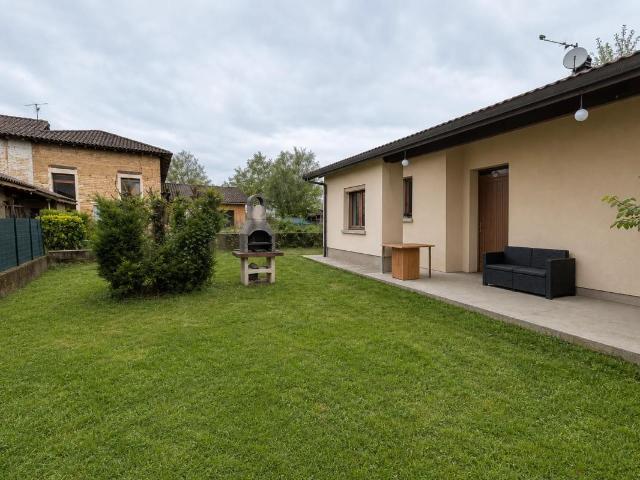 Maison de 4 pièces de 90 m² à Dommartin lès Cuiseaux