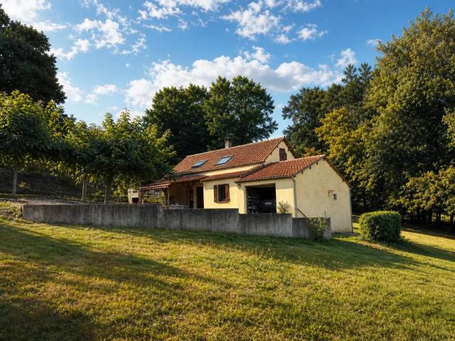 Maison de 4 pièces de 92 m² à Lamothe Fénelon