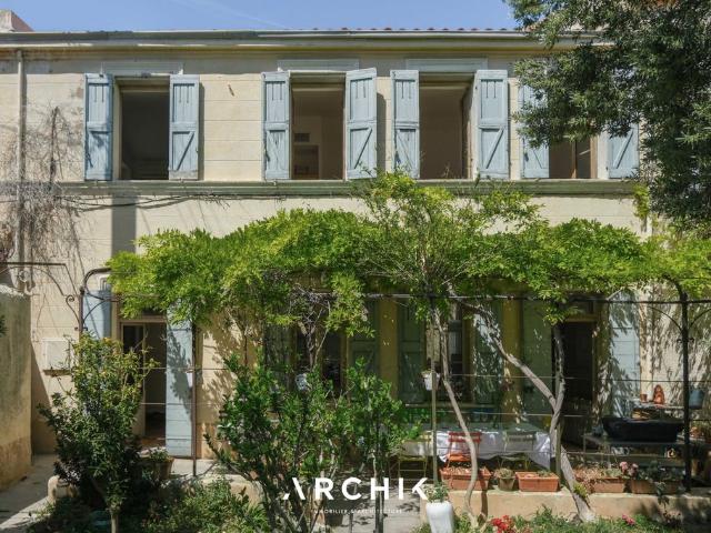 Maison de 4 pièces de luxe en vente à Marseille, France