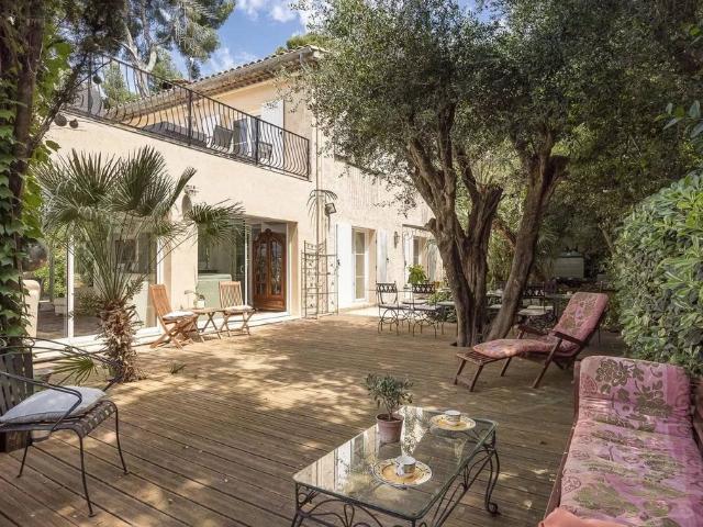 Maison de 4 pièces de luxe en vente à Cannes, Provence Alpes Côte d'Azur