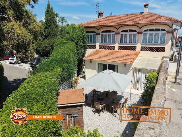 Maison de 4 pièces de luxe en vente à Juan les Pins, France