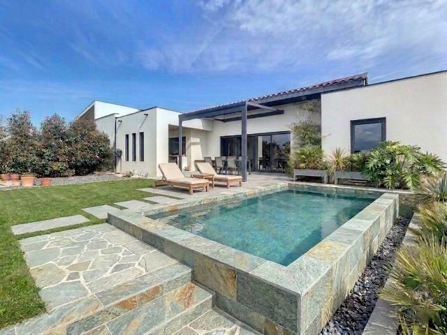 Maison de 4 pièces de luxe en vente à Pollestres, France