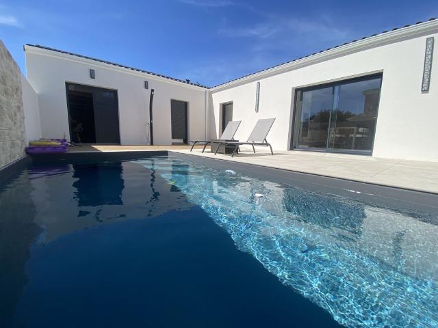 Maison de 4 pièces de luxe en vente à Vaux sur Mer, France
