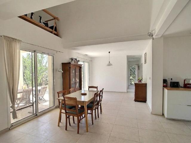 Maison de 4 pièces de luxe en vente à Viols le Fort, Occitanie