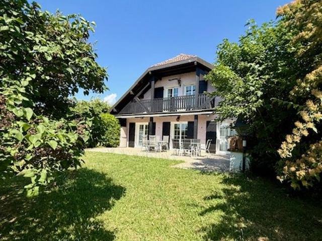 Maison de 4 pièces de luxe en location à Sauverny, France