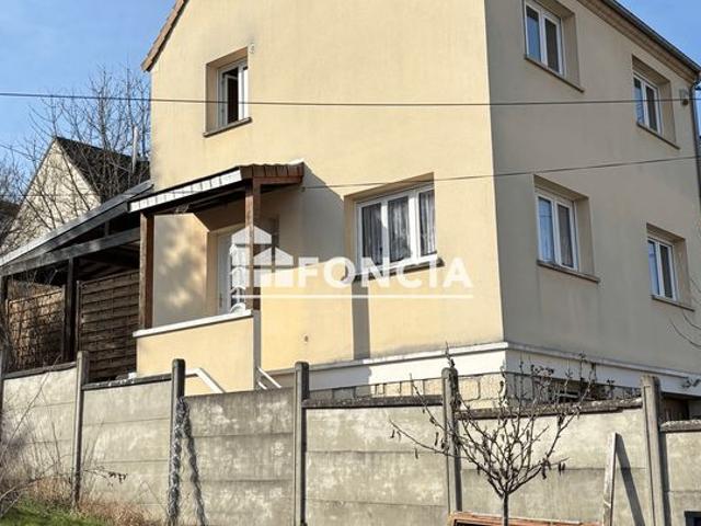 Maison de 4 pièces principales de 85 m²