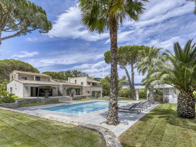 Maison de 5 chambres de luxe en location à Ramatuelle, France