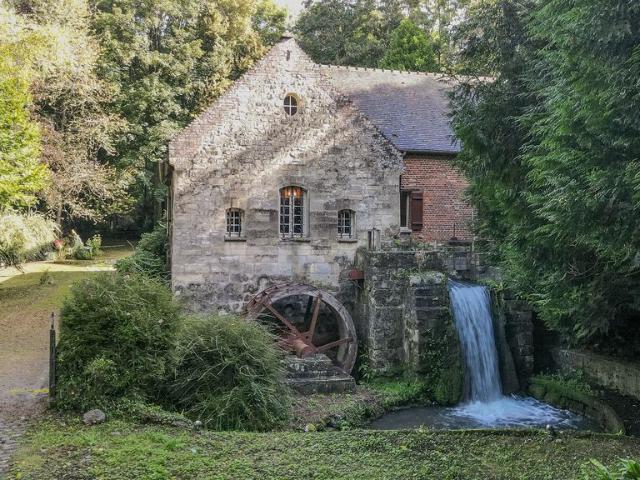 Maison de 5 chambres de luxe en vente à Chantilly, France