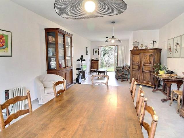 Maison de 5 chambres de luxe en vente à Chennevières sur Marne, France