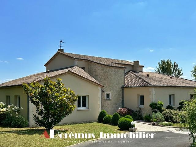 Maison de 5 chambres de luxe en vente à Tresses, France