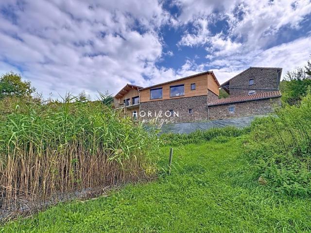 Maison de 5 chambres de luxe en vente à Juliénas, France