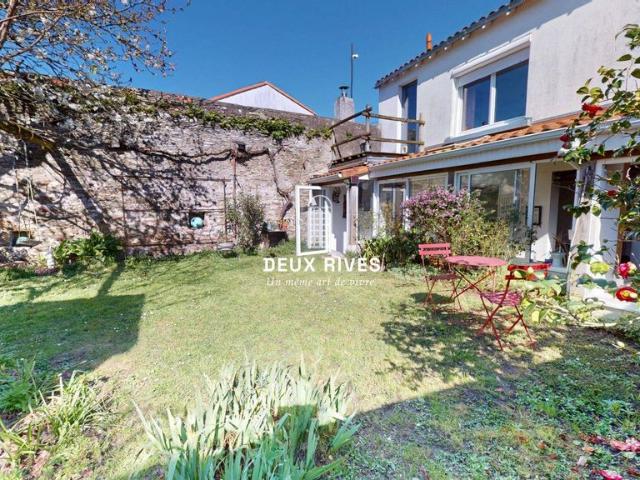 Maison de 5 chambres de luxe en vente à Nantes, Pays de la Loire