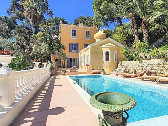 Maison de 5 chambres de luxe en vente à Nice, France