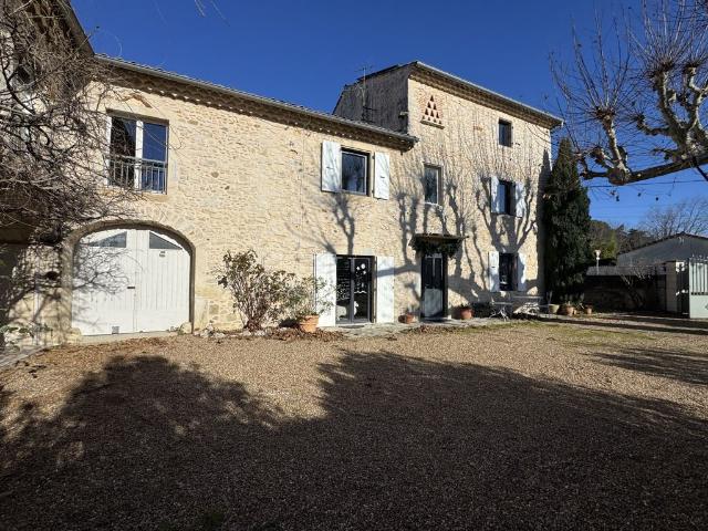 Maison de 5 chambres de luxe en vente à Saint Marcel lès Sauzet, Auvergne Rhône Alpes