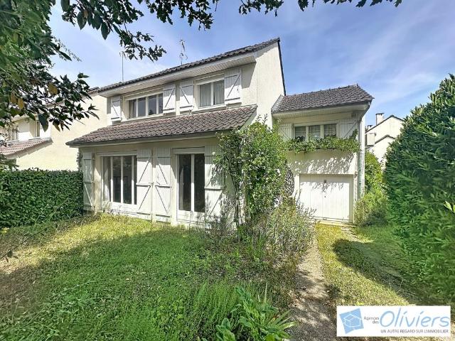 Maison de 5 chambres de luxe en vente à Saint Rémy lès Chevreuse, Île de France