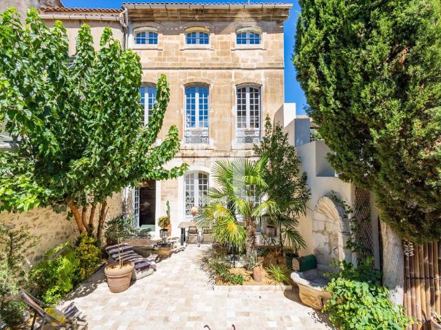 Maison de luxe 5 chambres en vente à Pernes les Fontaines, Provence Alpes Côte d'Azur