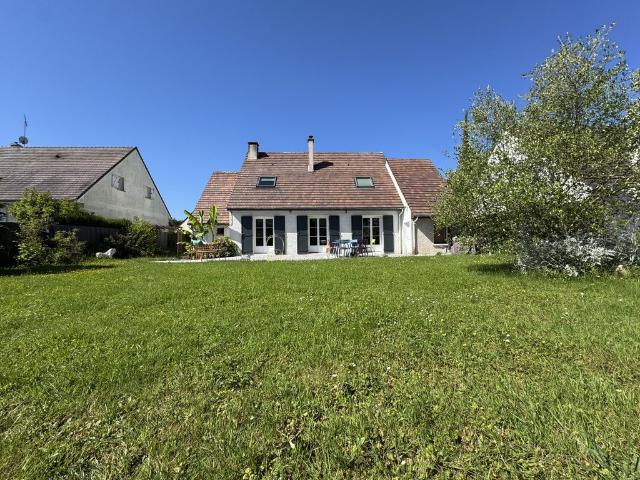 Maison de 5 chambres de luxe en vente à Plailly, France