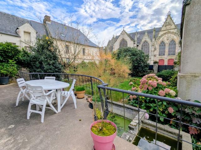 Maison de 5 chambres de luxe en vente à Ploërmel, Bretagne
