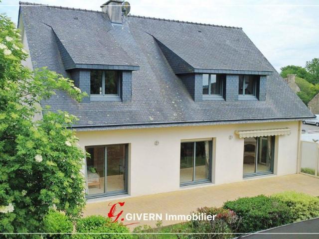 Maison de 5 chambres de luxe en vente à Plouay, Bretagne