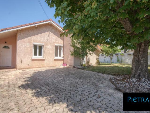 Maison de 5 chambres de luxe en vente à Rillieux la Pape, Auvergne Rhône Alpes