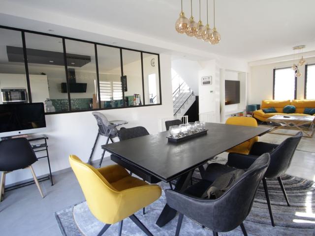 Maison de 5 chambres de luxe en vente à Woippy, Grand Est