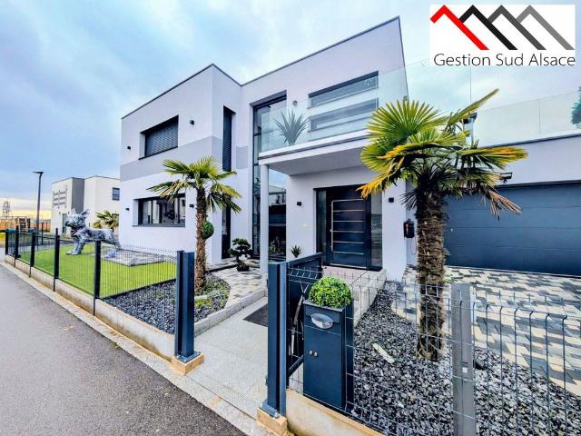 Maison de 5 chambres de luxe en vente à Wittenheim, Grand Est