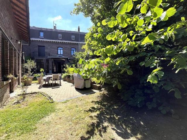 Maison de 5 chambres de luxe en vente à Tourcoing, France