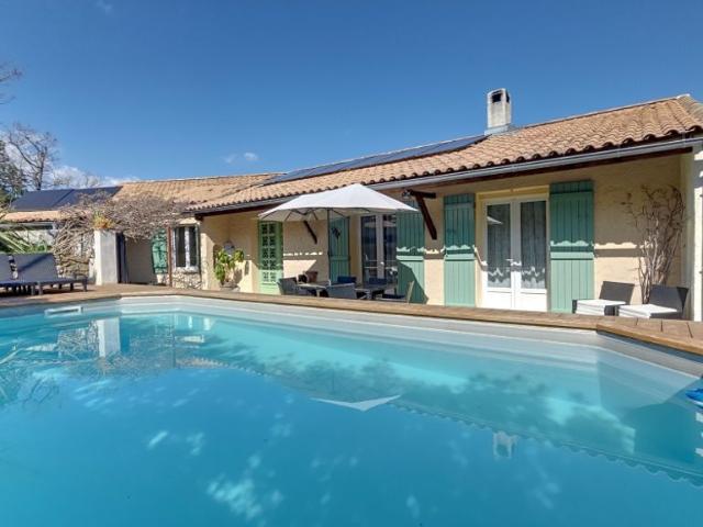 Maison de 5 chambres de luxe en vente à Vallauris, Provence Alpes Côte d'Azur