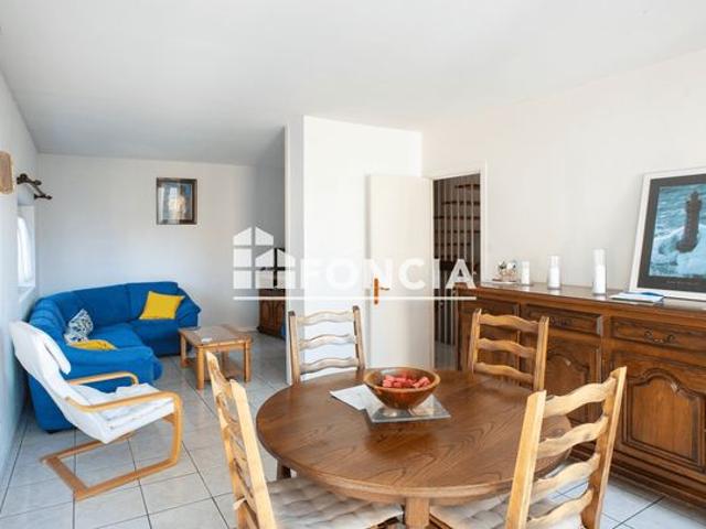 Maison de 5 pièces à proximité des commerces