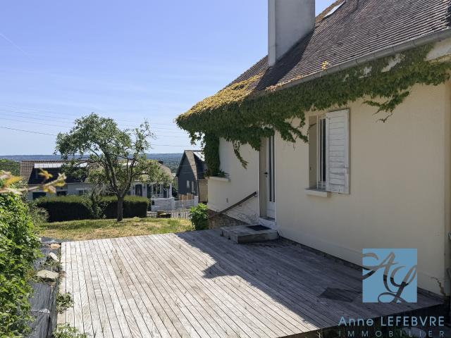 MAISON de 5 pièces avec JARDIN et SOUS SOL