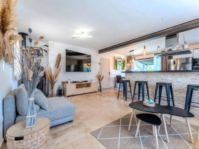 Maison de 5 pièces de 100 m² en vente située au Castellet