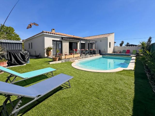 Villa contemporaine de 128 m² avec piscine à Péret