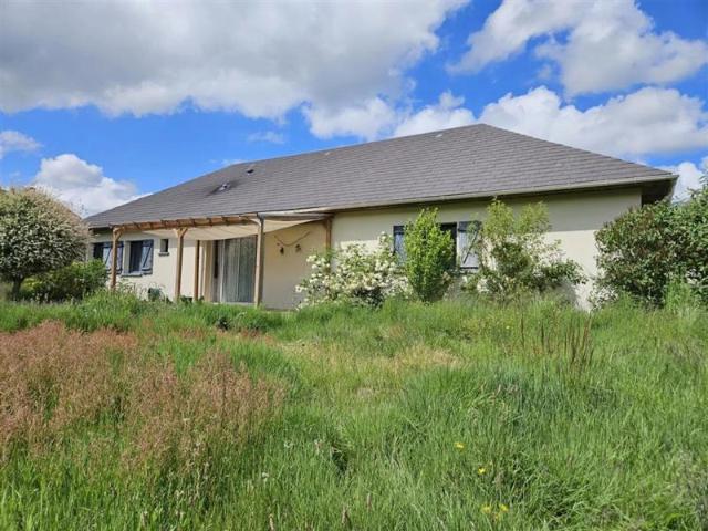 Maison de 5 pièces de 120 m² à Saint Exupéry les Roches