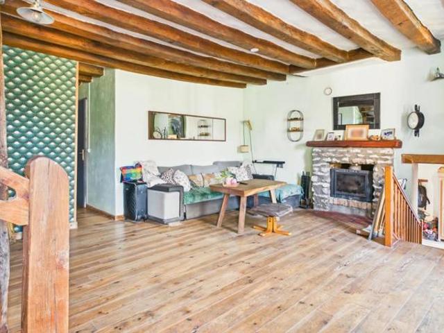Maison rénovée 5 pièces 136 m² à Mézières en Brenne