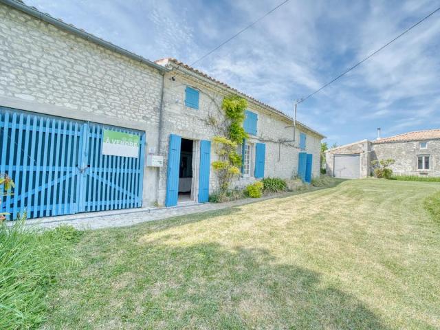 Maison charentaise 185 m² avec piscine