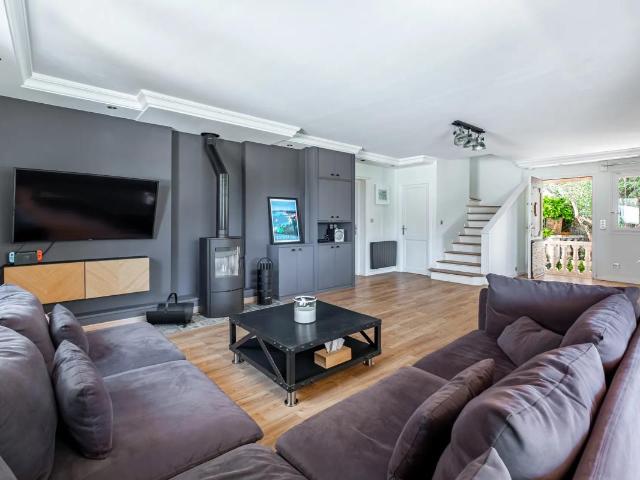 Maison de 5 pièces de 183 m² située à Drap