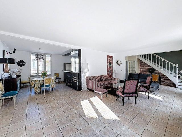 Maison de 5 pièces de luxe en vente à Maisons Alfort, France
