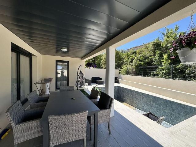 Maison de 5 pièces de luxe en vente à Montagnac, Occitanie