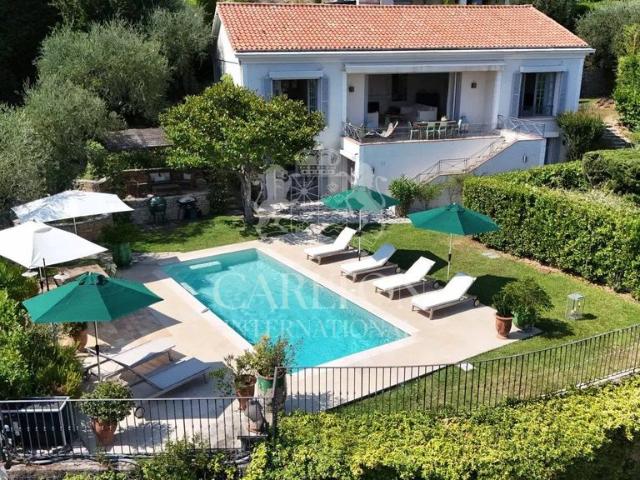 Maison de 5 pièces de luxe en vente à Mougins, France