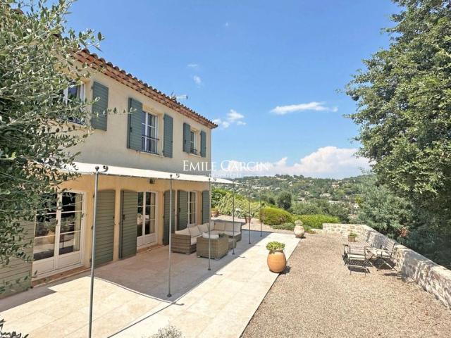 Maison de 5 pièces de luxe en vente à Auribeau sur Siagne, France