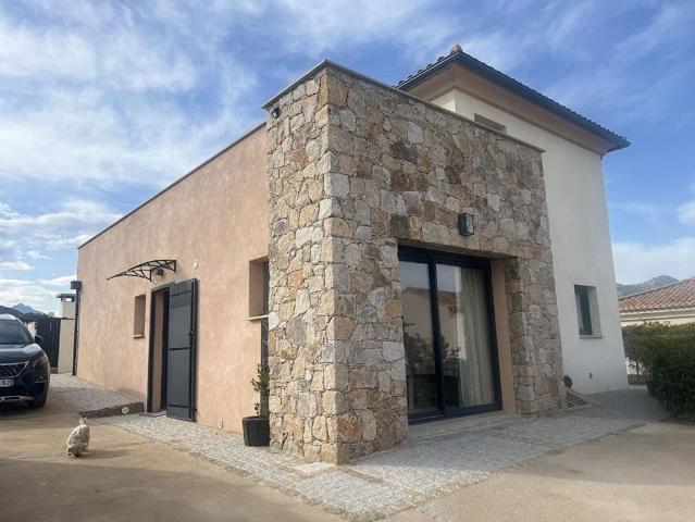 Maison de 5 pièces de luxe en vente à Calenzana, France