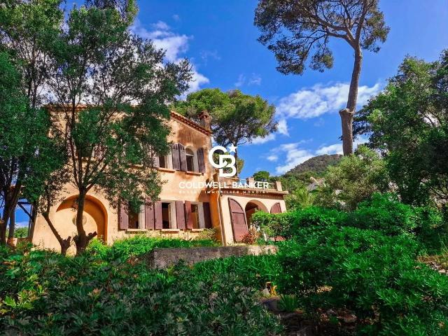 Maison de 5 pièces de luxe en vente à Carqueiranne, Provence Alpes Côte d'Azur