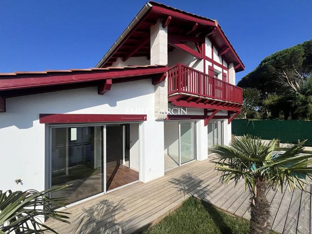 Maison de 5 pièces de luxe en vente à Ciboure, Nouvelle Aquitaine