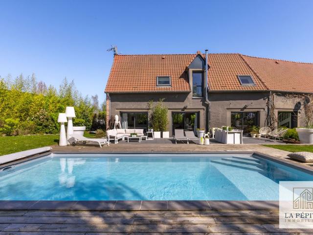 Maison de 5 pièces de luxe en vente à Coutiches, France