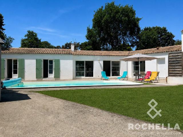 Maison de 5 pièces de luxe en vente à Dompierre sur Mer, Nouvelle Aquitaine
