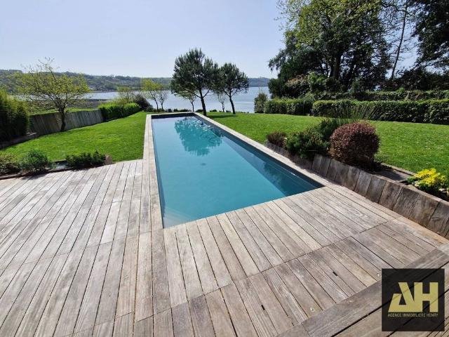 Maison de 5 pièces de luxe en vente à Guipavas, France