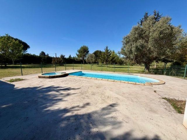 Maison de 5 pièces de luxe en vente à Lunel, Occitanie