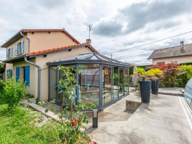 Maison de 5 pièces de luxe en vente à Lentilly, France