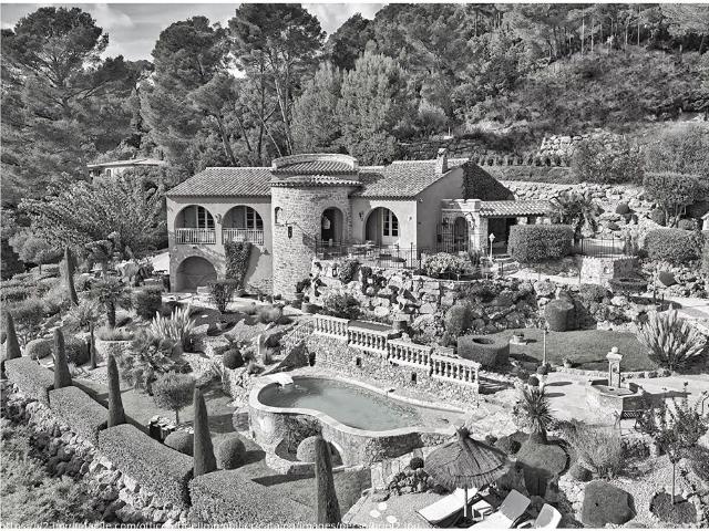 Maison de 5 pièces de luxe en vente à Lorgues, Provence Alpes Côte d'Azur